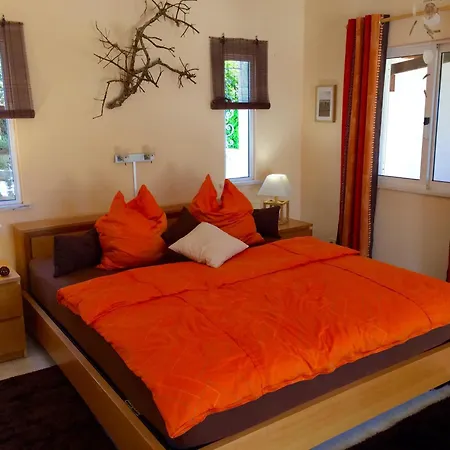 Casa Borboleta Gepflegte Mit Meerblick, Grossem Garten Und Pool, Traumlage