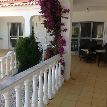 Casa Borboleta Gepflegte Mit Meerblick, Grossem Garten Und Pool, Traumlage *