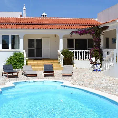 Вилла Casa Borboleta Gepflegte Mit Meerblick, Grossem Garten Und Pool, Traumlage Алжезур